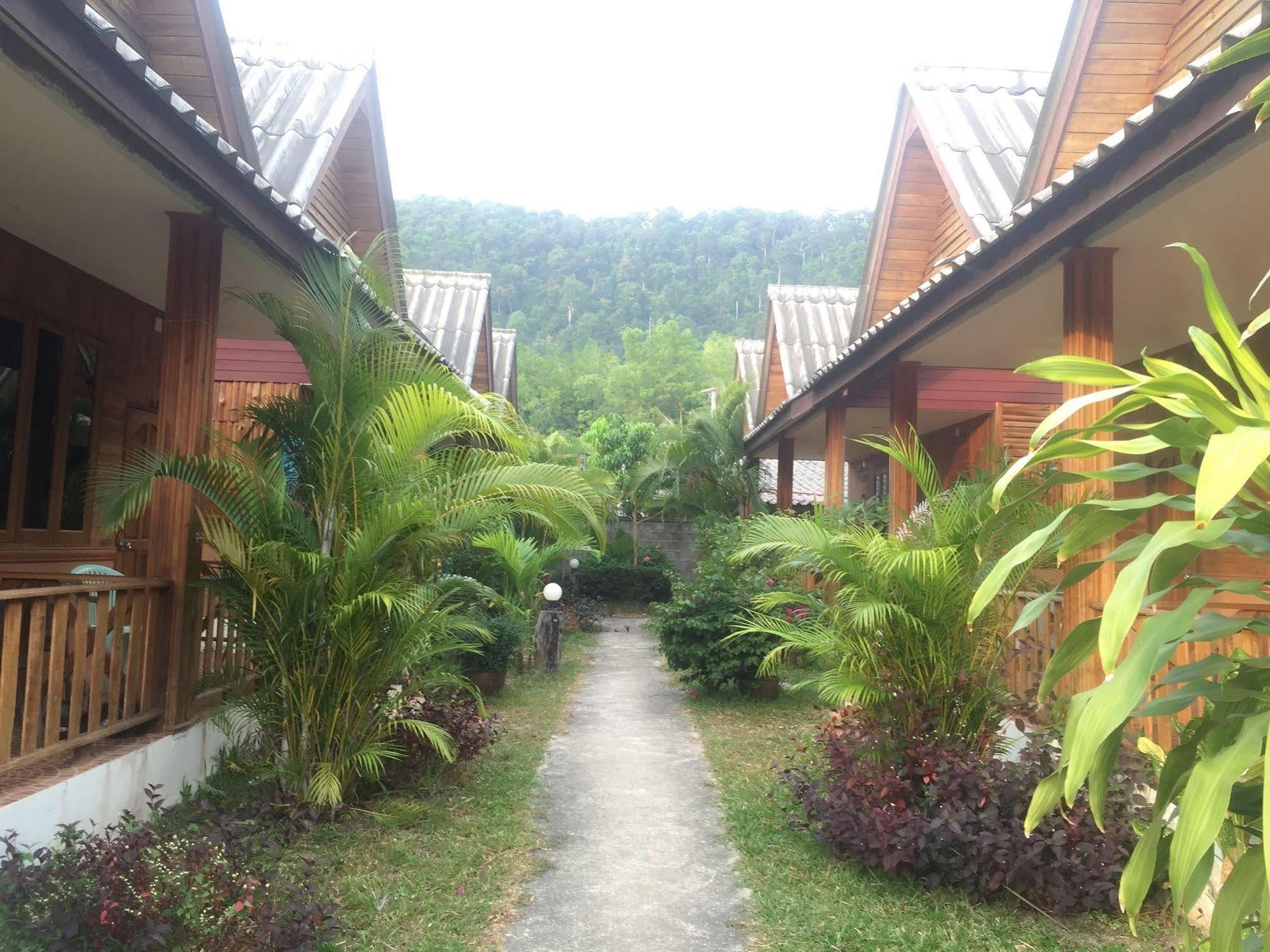 Poonsap Resort Ko Lanta Zewnętrze zdjęcie